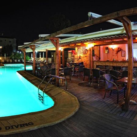 Nereides Hotel Hanioti Zewnętrze zdjęcie