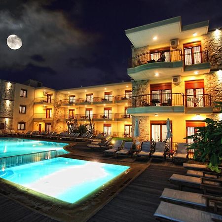 Nereides Hotel Hanioti Zewnętrze zdjęcie