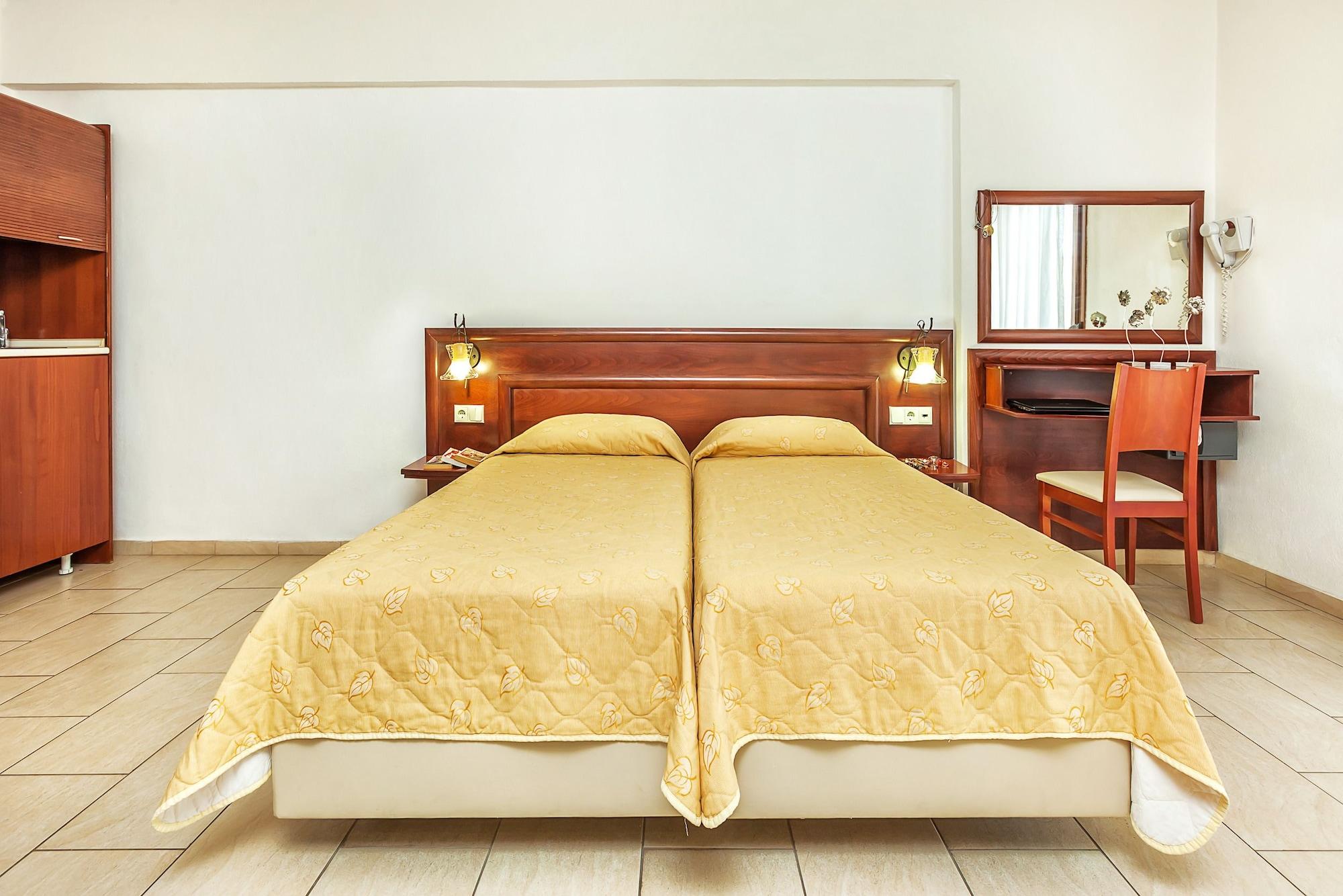 Nereides Hotel Hanioti Zewnętrze zdjęcie