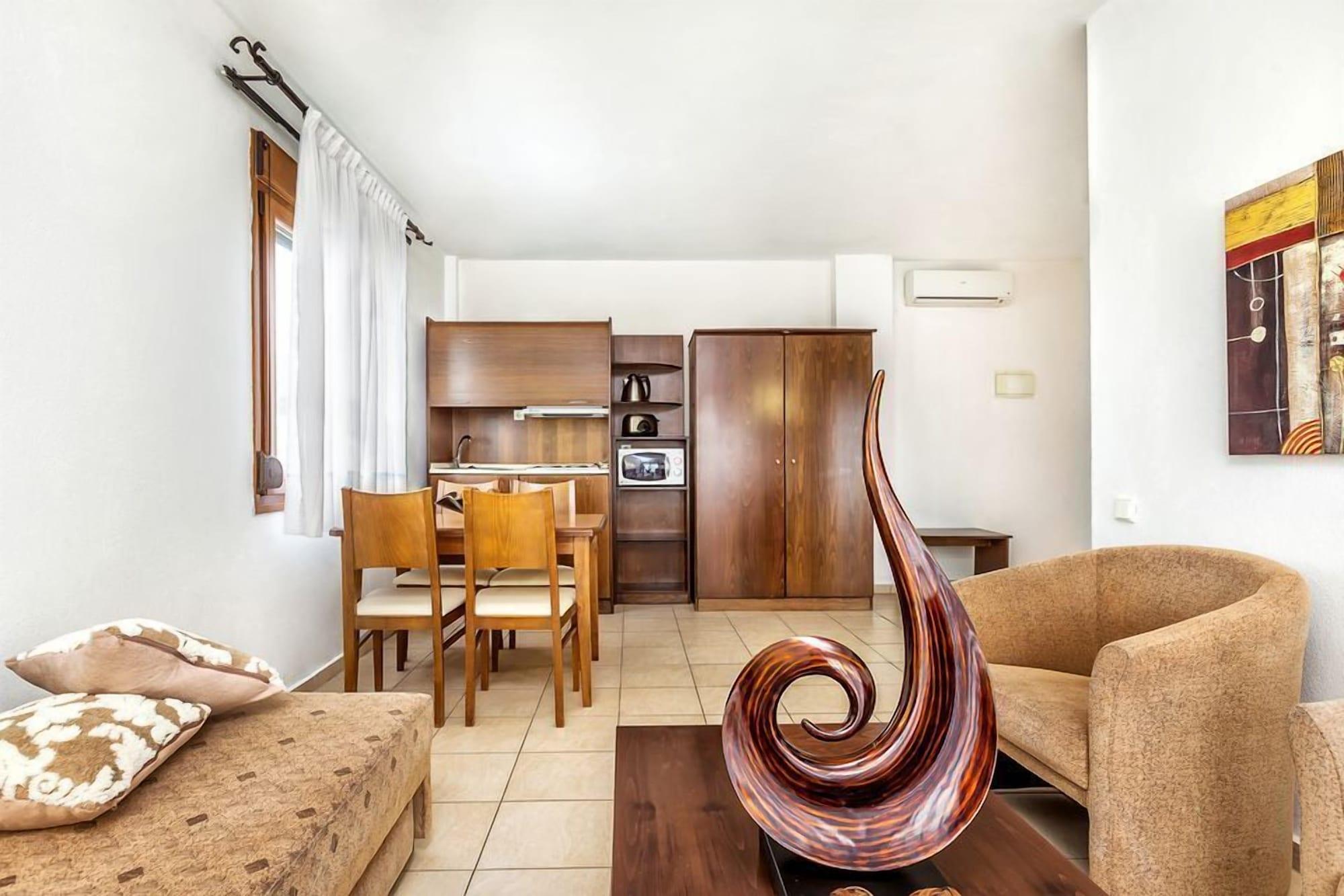 Nereides Hotel Hanioti Zewnętrze zdjęcie