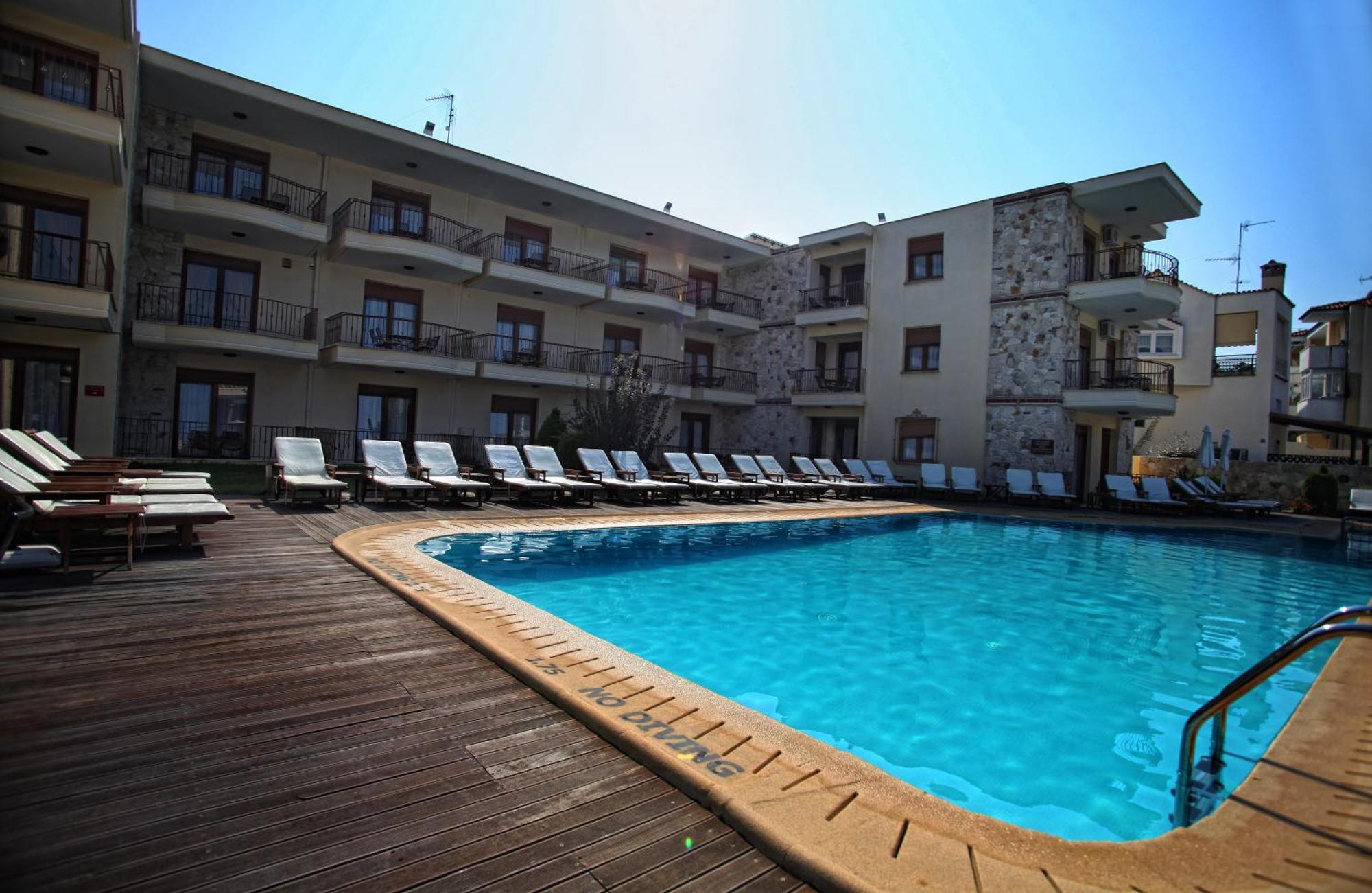 Nereides Hotel Hanioti Zewnętrze zdjęcie