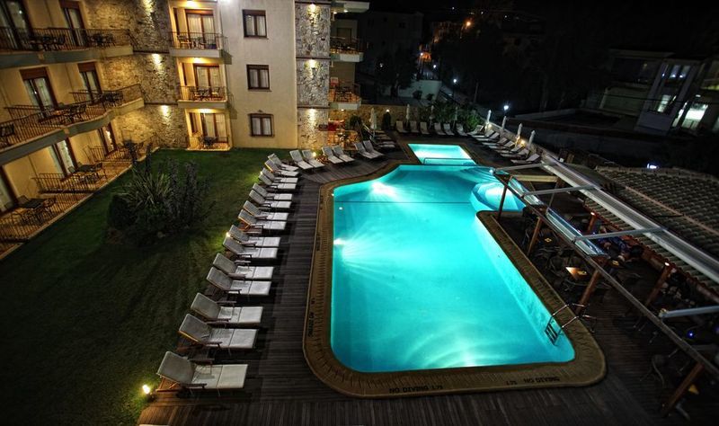 Nereides Hotel Hanioti Zewnętrze zdjęcie