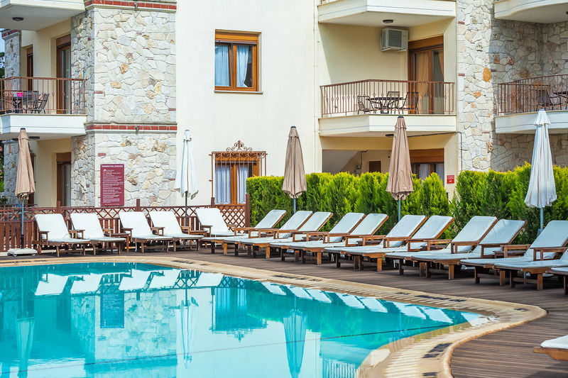 Nereides Hotel Hanioti Zewnętrze zdjęcie