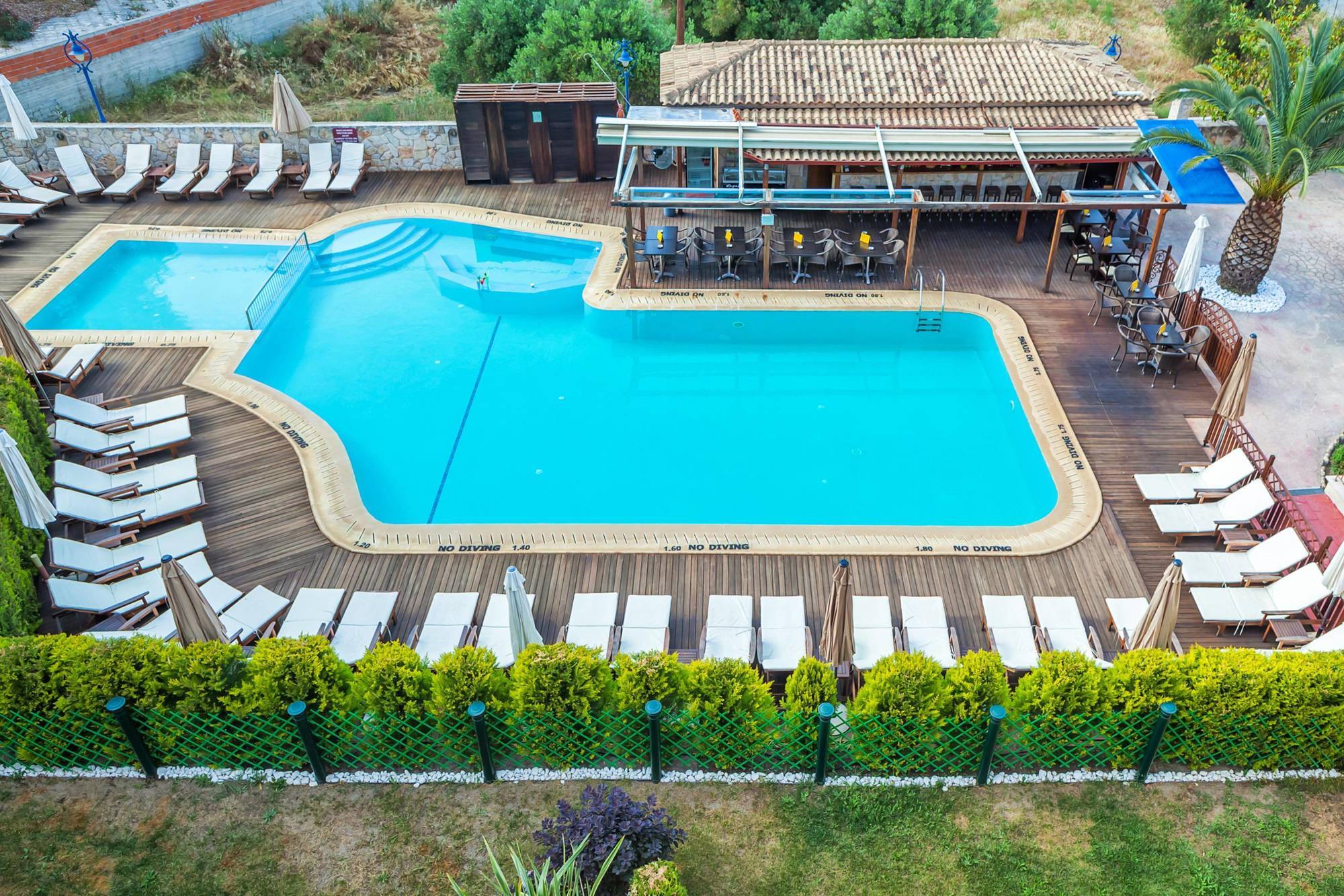 Nereides Hotel Hanioti Zewnętrze zdjęcie